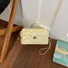 Bolsa de Mão Feminina Tendência e Única Nova Moda Primavera/Verão 2026 Bolsa de Ombro para o Dia a Dia Bolsa Transversal Exquisita com Corrente