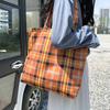 Bolsa de Hombro Retro a Cuadros Naranja Naranja Portátil para Viajes Cotidianos Gran Capacidad Moda Ligera Bolsa de Tela
