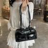 Bolsa Pequena Feminina Moderna e Elegante 2025 Outono Inicial Nova Bolsa de Ombro Tendência Bolsa de Ombro Moderna e Elegante para o Dia a Dia