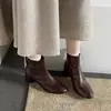 Botines Chelsea de borrego lavado, suaves y cómodos, colección invierno 2026, con tacón medio grueso, punta redonda y piel genuina, perfectos para el día a día y versátiles para varios atuendos, botines de tobillo para mujer