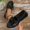 Chegada Nova Primavera 2026 Comércio Exterior Tamanho Grande Sapatos Casuais Femininos Slip-on Mocassins com Laço Sapatos Femininos da Moda Confortáveis e Uniformes