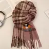 Bufanda Cuadros Bordada de Pingüino Lindo para Mujer, Bufanda Tejida de Otoño e Invierno, Engrosada para Calidez, Protección contra el Frío, Protección del Cuello y como Chal