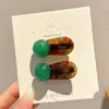 Lindo pasador de pelo de gatito negro, moderno y versátil para mujeres, perfecto para sujetar el flequillo y el cabello lateral, con un diseño de pinza de pico de pato de alta gama