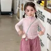 Roupa Infantil para Meninas: Camisa Térmica de Inverno com Bordas Franzidas, Gola Meio Alta, Top Classe A para Bebê Menina, Roupa de Outono