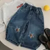 Calça Jeans Infantil 2026 Outono Novo Estilo Meninos e Meninas Bordado Estrela Bonita Calça Curva Bebê Casual Calça Longa Tendência