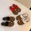 Versión de Piel de Vaca, Chanclas de Tira Única Estilo Verano Nuevo, Chanclas de Suela Plana para Mujer para Usar al Salir