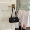Bolsa de hombro para axila de mujer popular de verano, bolso de mano versátil de moda nuevo 2026, bolso baguette de alta gama