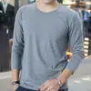Atacado de fábrica camiseta de manga comprida masculina camisa de base gola redonda cor sólida slim top esportivo primavera e outono simples tamanho grande T