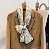 Bufanda Larga Fina de Seda Negra con Estampado Paisley para Mujer 2026 Nuevo Estilo Coreano Bufanda Diagonal con Acabado de Lujo y Elegante Accesorio para la Cintura