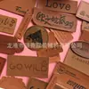 Ventas Directas de Fábrica Etiqueta de Cuero Ropa Microfibra Cuero PU Marca Diversos Herrajes Anti-Cuero Accesorios para Ropa Etiqueta de Cuero Logo Personalizado