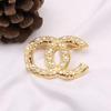 Broche de Perlas Xiaoxiangfeng para Mujer de Alta Gama 2022 Nuevo Diseño Sensación Nicho Traje Abrigo Doble c Pin Corsage