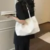Bolso de mano transfronterizo de estilo dulce y moderno para mujer, nuevo modelo de verano 2026, bolso de hombro adornado con estrellas, bolso de axila moderno