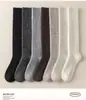 Colección de otoño e invierno: Calcetines de caña media de fondo plano Qiansongyi, calcetines largos para adultos, muy recomendados por su comodidad y estilo
