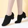 Novos sapatos de dança quadrado preto feminino salto médio macio mãe sapatos de dança adulto Four Seasons sapatos de dança velhos Pequim sapatos de pano