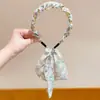 Diadema de Nuevo Estilo 2026 con Diseño de Corona Alta, Elegante Pasador de Perlas Artificiales, Diadema de Lujo Ligero Inspirada en Chanel para Uso Diario con Dientes