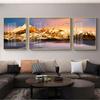 Pintura Decorativa para Sala de Estar Atmosférica de Luxo Moderno Jinshan Novo Estilo Moral Bom Fundo de Sofá Pintura Tripla Pendurada de Montanha de Neve