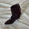 Botas de tornozelo retrô de bico fino com salto gatinho e cano largo, novas da moda outono/inverno 2026, botas curtas de cano médio para mulheres