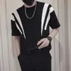 Camiseta Masculina Gola Redonda Ombros Caídos Tendência Ins Versátil Tops para Meninos Verão 2025 Camiseta Lisa de Manga Curta