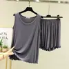 Conjunto de duas peças adequado para usar por cima de outras roupas, conjunto de pijama plus size para mulheres, shorts de verão com babados, roupa para ficar em casa, regata solta de modal