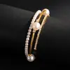 Pulsera Abierta de Tres Capas con Perlas Incrustadas de Diamantes Estilo Ins Europeo y Americano Versátil Lujo Accesible Joyería de Mano de Gama Alta para Mujeres