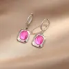 Pendientes de Moda Ins Influencer Estilo Nuevo Europeo y Americano Pendientes de Acero de Titanio 14K Color Dorado Color Acero Colgante Cuadrado Esmeralda Joyería para Mujer