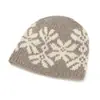 Gorro de punto jacquard con diseño de copo de nieve para adelgazar el rostro estilo coreano para mujer, gorro de lana cálido para exteriores con mezcla de copo de nieve para proteger las orejas, disponible para envío directo