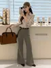 Suxinlan/YOUMO colección de otoño estilo coreano, jeans acampanados de corte holgado, versátiles y adelgazantes para mujer 72682 (con cinturón)