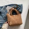 Bolsa pequena portátil de veludo cotelê simples casual bolsa feminina 2021 nova bolsa transversal de ombro casual outono e inverno