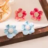 Pendientes de Camelia con Circonitas Estilo Francés, Suaves y Elegantes, Pendientes Versátiles de Lujo Ligero a la Moda para Mujer