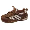 Tênis de Treino Casual Alemão Patchwork Leopardo Retrô Feminino 2026 Outono Novo Bico Redondo Solado Macio Sapatos Esportivos Versáteis Tênis Forrest Gump