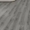 Piso de plástico SP con veta de madera y piedra gris para proyectos comerciales de tiendas y salas de exposición, libre de formaldehído, resistente a la humedad y no se deforma fácilmente.