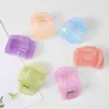 El nuevo clip de plástico para ducha de lingote de oro en el pasador cuadrado clip de baño resorte fuerte material PS protección ambiental resistente a caídas