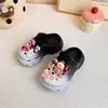 Sandálias de Desenho Animado para Meninas Sapatos com Furos Verão 2025 Novas Sandálias e Chinelos Fechados de Princesa para Crianças Uso Externo Menina Praia
