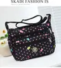 Bolso de Mujer Nuevo Bolso Cruzado Gran Capacidad Bolso de Hombro Bolso para Personas de Mediana Edad y Mayores Bolso de Mujer Corriendo Jianghu Puesto de Venta Bolsa de Regalo