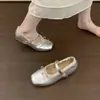 Zapatos de mujer rojos retro estilo ballet para aumentar la altura, nuevos de otoño 2026, lindos zapatos Mary Jane poco profundos con lazo
