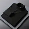 Camiseta de manga larga para hombre Derong 2025 Otoño e Invierno, nuevo color liso, terciopelo de doble cara, versátil, Ins, de cuello alto, para usar debajo