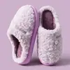 Pantuflas de algodón para mujer para uso en casa en otoño e invierno, pantuflas cálidas de felpa con suela gruesa antideslizante para interiores para parejas y hombres en invierno