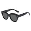 GLAZZY2022 nuevas gafas de sol de moda para mujer en línea Gafas de transmisión en vivo rojas populares negras para cara grande adelgazantes moda Llano Disparo callejero hombres