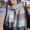 Elegante de Moda Pegatina Bufanda de Cuadros Pequeños con Borlas Otoño e Invierno Estilo Ins Versátil Larga Cálida Chal Doble Uso Moderno