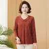 Camisa de otoño de moda para madres, camiseta de manga larga con cuello Peter Pan para mujer, top estilizado y elegante para mujeres de mediana edad y mayores