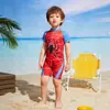 Traje de baño de verano 2025 para niños, moderno, de manga corta, con estampado de araña, de colorblock