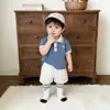 Conjunto Casual de Verão com Manga Curta para Meninos, Roupa de Exterior Fina de Verão para Bebê, Shorts Versátil Moderno e Estiloso