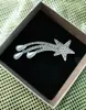 Conjunto de 4 Broches com Elegantes Borboletas de Pérola e Diamante, Acessórios Populares para Influenciadores de Live-Stream, Itens Versáteis e Quentes de Venda Transfronteiriça