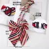 Camisa de Mujer con Cuello de Vestir con Cordones Gratis Mariposa Banco de la Bahía Vestido para Personal de Hotel Ropa de Trabajo Corbata Corbata de Moño Mujer