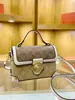 Bolso cuadrado pequeño transfronterizo para mujer, nuevo bolso de mano moda 2026 color rojo rosa, bolso de hombro cruzado individual elegante de alta gama, moderno