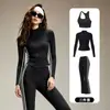 Conjunto de tres piezas para mujer para correr y yoga al aire libre: Chaqueta ajustada con cuello alto, ropa interior a prueba de impactos, conjunto de pantalones de fitness acampanados de alta elasticidad