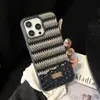Funda Metálica Brillante con Patrón de Cocodrilo para Teléfono Móvil Adecuada para Iphone16Promax/15/14/17
