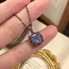 Transmisión en Vivo Popular Colgante Octagonal Rosa del Milenio Corte Rosa Azul Océano Anillo de Diamante de Alto Carbono Incrustado Juego de Pendientes Rosa Rojo Negro Oro