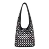 Bolso de Hombro Nuevo 2025 Exclusivo Transfronterizo con Remaches de Lunares Moda Versátil Personalidad Bolso Tote de Gran Capacidad