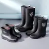 Botas de lluvia engrosadas, botas de trabajo industrial y minera, zapatos de agua para hombre, duraderos y cálidos, adecuados para uso en cocina, pesca, impermeables, antideslizantes y con forro de felpa para mayor calidez